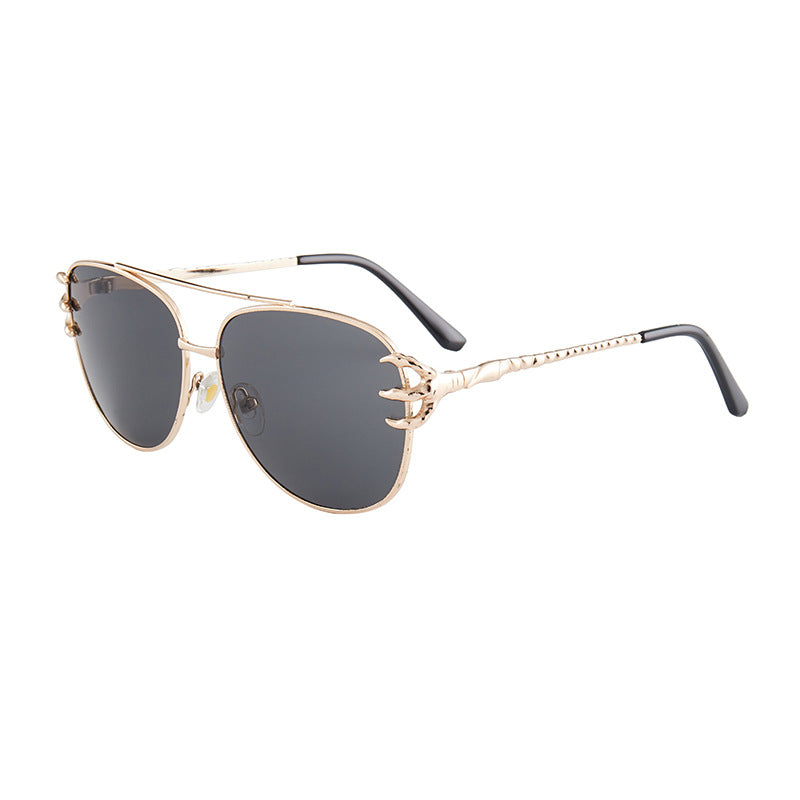 Trend Metal Frame Claw Accessories Sunglasses Round Retro Big for Men and Women with Ocean Piece Heavy Sunglasses Wholesale
